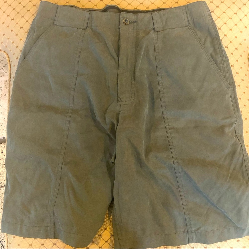 Tommy Bahama Cargo Shorts